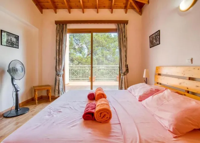 Hillcrest Panorama * Moniatis