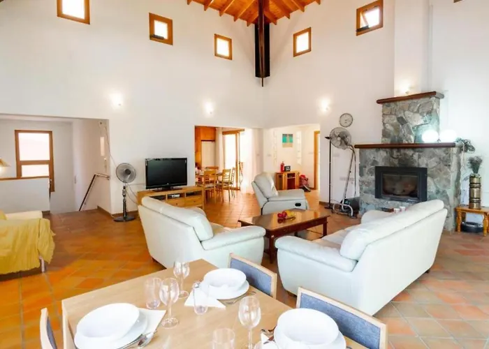 Hillcrest Panorama Moniatis